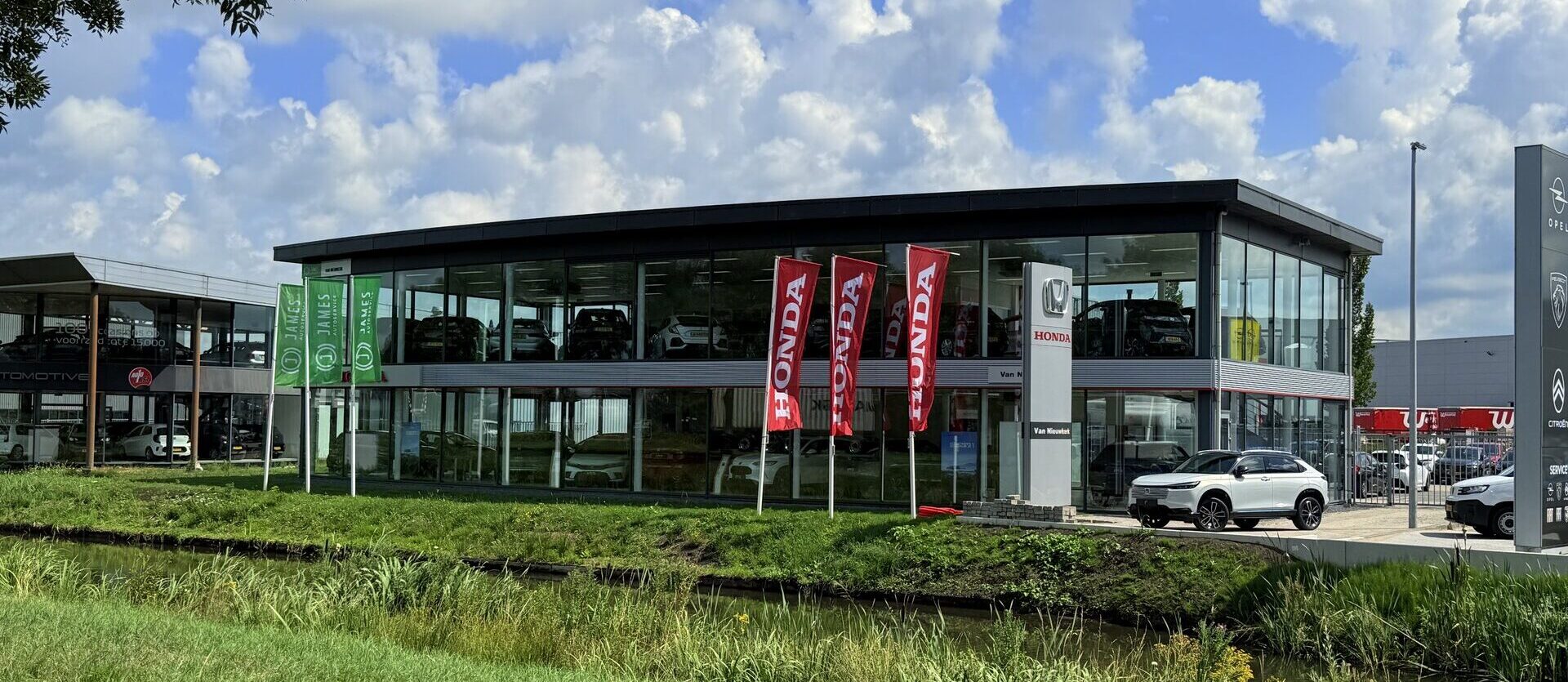 de vestiging van honda van nieuwkerk in alphen aan den rijn